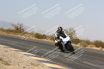 media/Mar-28-2022-Superbike Trackdays (Mon) [[b8603d0f67]]/Open Track Time/Turn 3 Inside/